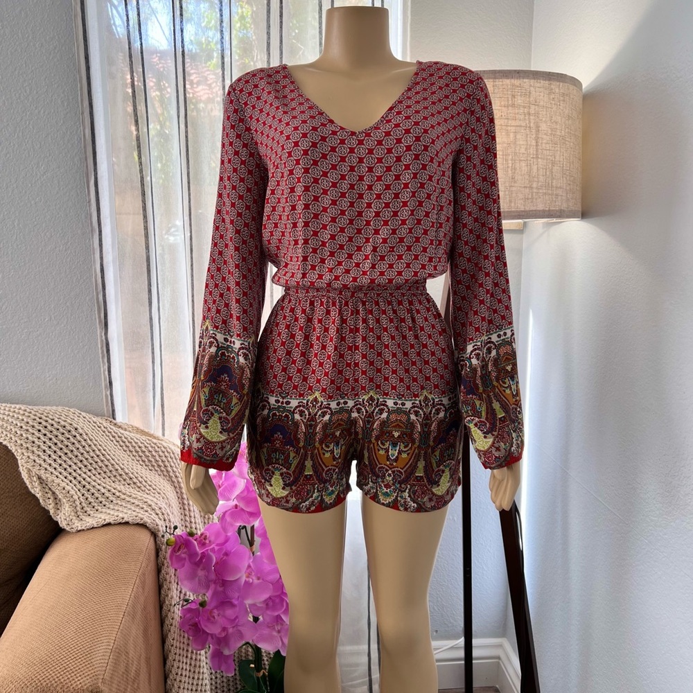 Griffin Paris Long Sleeve Romper Size L Large Red Floral Relaxed